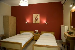 large-1476630652-marika house 24